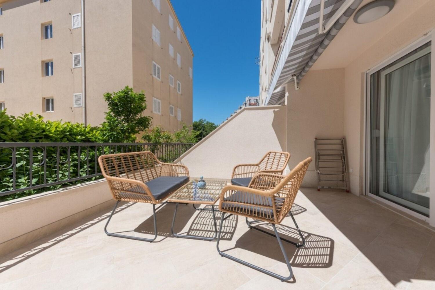 Apartments Mari - 40M From The Beach Макарська Екстер'єр фото
