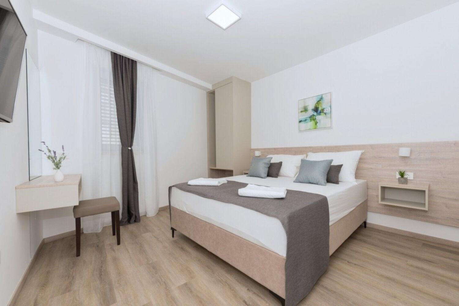 Apartments Mari - 40M From The Beach Макарська Екстер'єр фото